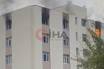 İzmir'de eski yurt binasında korkutan yangın