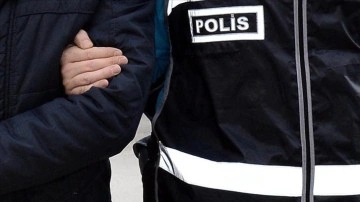 İzmir'de FETÖ operasyonunda yakalanan 16 zanlı tutuklandı