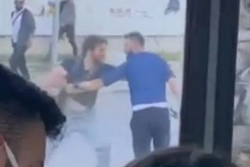 İzmir'de kavgayı ayıran vatandaşı bıçaklayan taksi şoförü tutuklandı