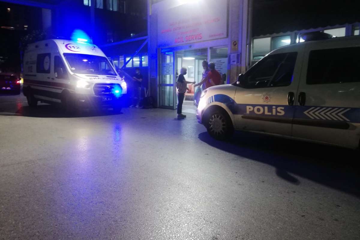 İzmir'de park kavgası: 1'i ağır, 2 yaralı