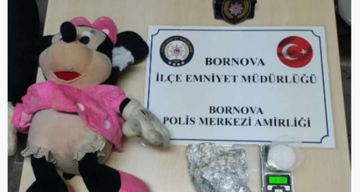 İzmir'de peluş oyuncağın içinden uyuşturucu çıktı