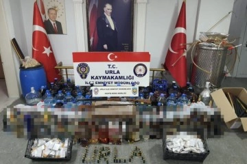 İzmir'de sahte kaçak içki satıcılarına operasyon