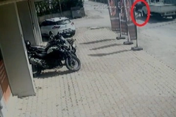 İzmir'de silahlı saldırı güvenlik kamerasında