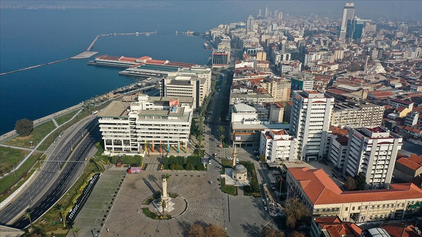 İzmir'de yılbaşında bazı bulvar, meydan ve caddelere giriş yapılamayacak