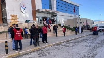 İzmir'deki Çiğli Belediyesinde 836 işçi greve çıktı