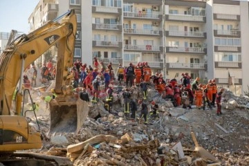 İzmir'deki deprem yargılamaları tek tek sonuçlanıyor