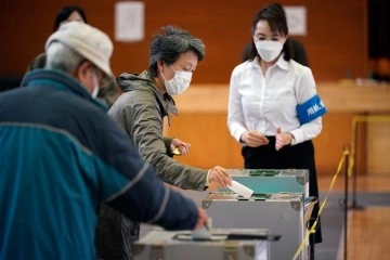 Japonya genel seçim için sandık başında
