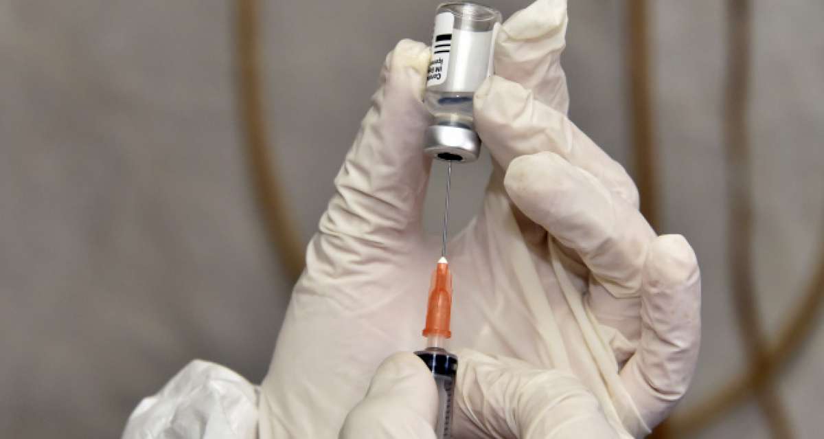 Japonya'da 2 doz Covid-19 aşısı yaptıran sağlık çalışanı korona oldu