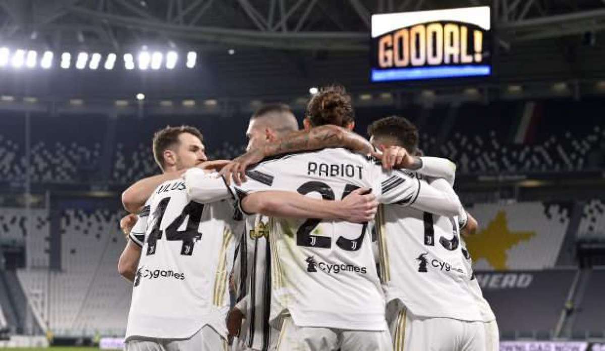 Juventus geriye düştüğü maçta Lazio'yu yendi