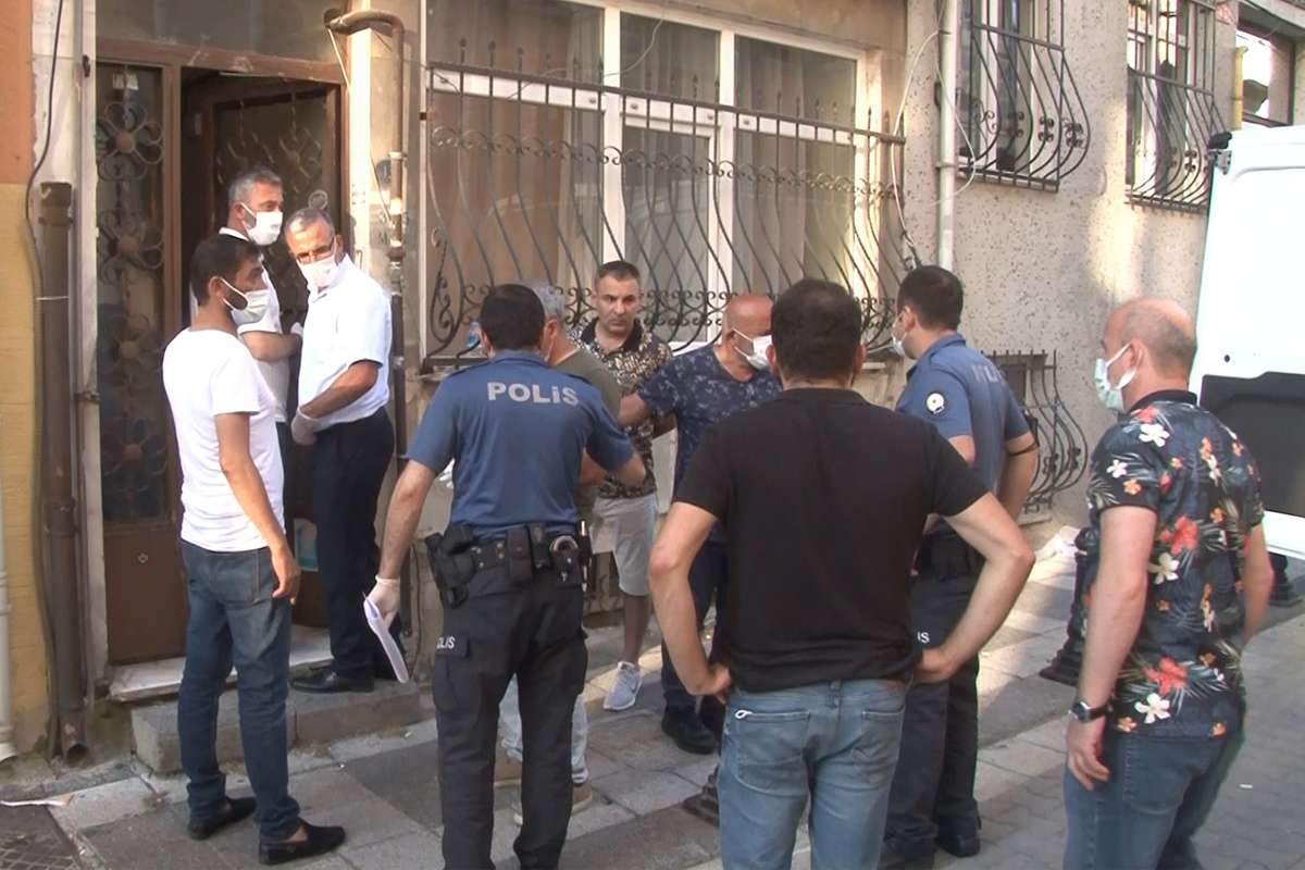Kadıköy'de sır ölüm: Evinin banyosunda ölü bulundu