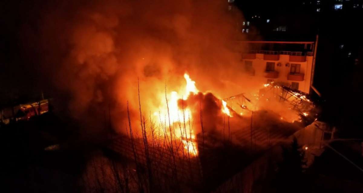 Kahramanmaraş'ta askeri kışla içerisinde yangın