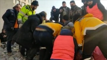 Kahramanmaraş'ta enkazdan depremin 101. saatinde 28 yaşındaki üniversite öğrencisi kurtarıldı