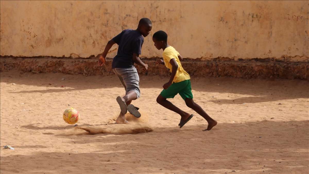Kara Kıta'nın futbol aşığı çocukları