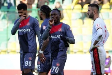 Karagümrük, Trabzonspor'un talebi doğrultusunda Kouassi ile yollarını ayırdı