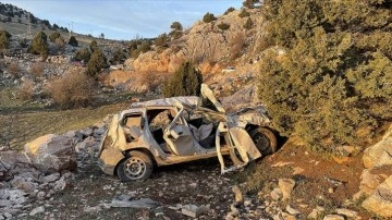 Karaman'da dağ yolunda takla atan cipteki 5 kişi hayatını kaybetti
