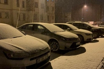 Kars’ta yoğun kar yağışı!
