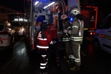 Kartal’da kamyonet servis minibüsüyle çarpıştı: 1 ölü, 2 yaralı