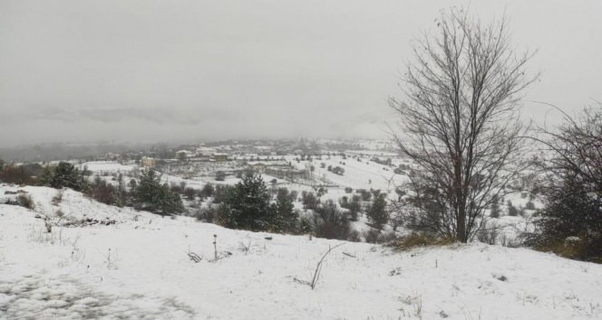 Kastamonu'da kar yağışı etkili oluyor!