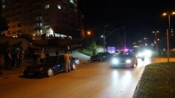 Kastamonu&rsquo;da kavşakta iki otomobil çarpıştı: 3 yaralı