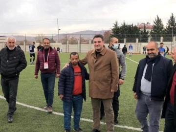 Kaymakam Sinanoğlu'ndan futbolculara destek çağrısı