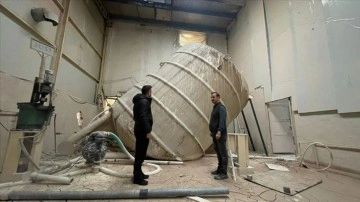 Kayseri'de hissedilen deprem seramik fabrikasında 100 tonluk çamur silosunu devirdi