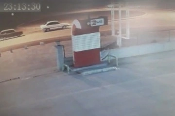 Kayseri'de şok eden hırsızlık: Çekerek otomobil çaldılar
