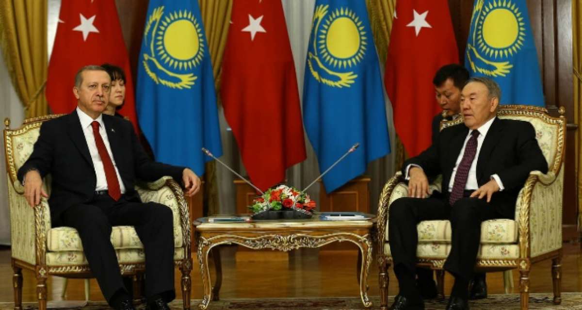 Kazakistan kurucu Cumhurbaşkanı Nazarbayev'den Türk ülkelerine teklif