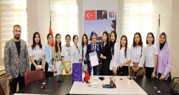 Kazakistanlı öğrenciler GAÜN’de