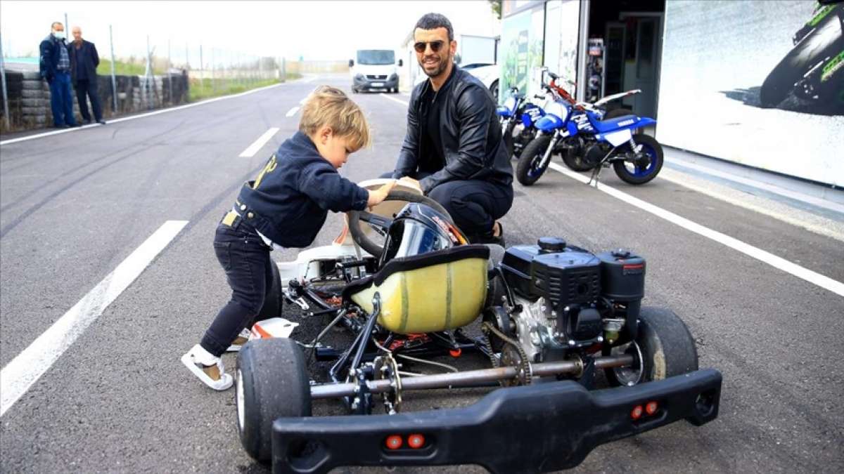 Kenan Sofuoğlu, 2 yaşında motosiklet kullanan oğlu Zayn'ın Formula 1 yarışçısı olmasını istiyor
