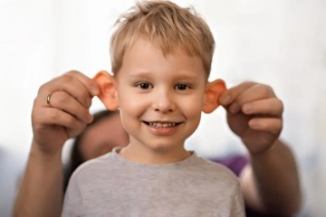 'Kepçe kulak' estetiği ilkokula başlamadan önce yapılmalı
