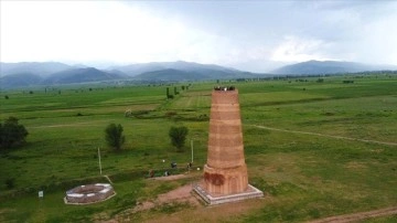 Kırgızistan'ın kuzeyinde gizemini koruyan yuvarlak gövdeli kule: Burana
