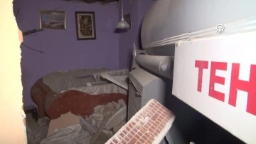 Kırıkkale'de freni boşalan tanker eve çarparak durabildi!