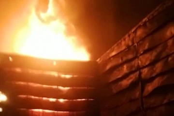 Kırıkkale'de gece saatlerinde hareketli dakikalar: Gıda deposunda yangın çıktı