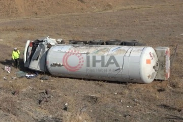 Kırıkkale'de LPG yüklü tanker devrildi: Sürücü hayatını kaybetti
