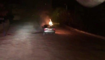 Kırıkkale'de seyir halindeki otomobil alev aldı