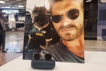 Kıvan&ccedil; Tatlıtuğ&rsquo;un 50 yıllık g&uuml;neş g&ouml;zl&uuml;ğ&uuml; a&ccedil;ık artırma ile satıldı