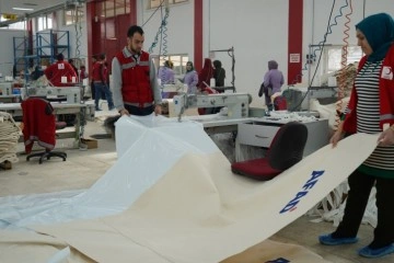 Kızılay’ın AFAD için çadır üretimi sürüyor