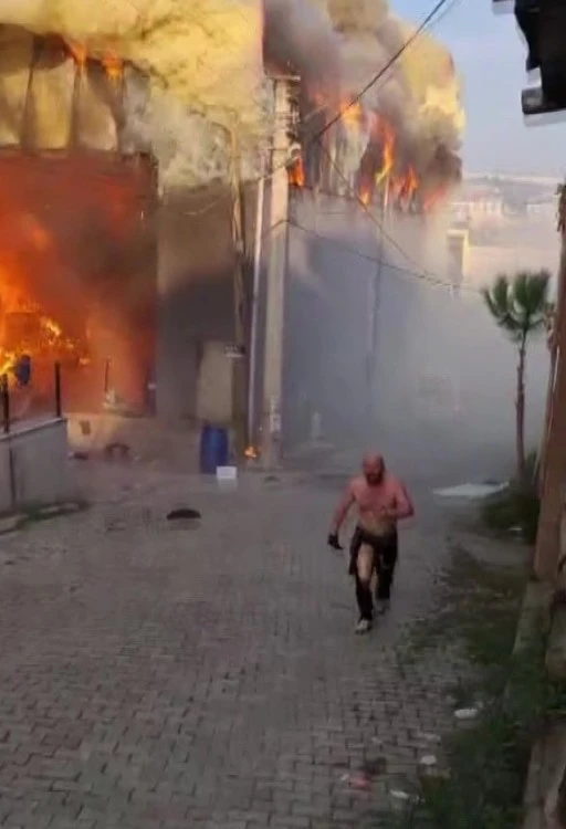 Kocaeli'nde kozmetik fabrikasında yangın: 6 ölü, 1 yaralı