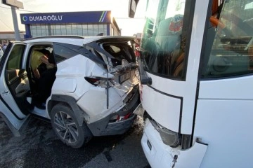 Kocaeli'de zincirleme kaza: 2 yaralı