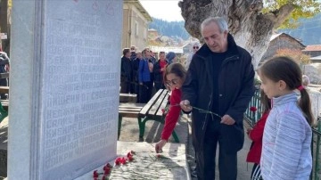 Kocaeli'deki göçmenler Bulgaristan'daki soydaşlarının acılarını unutturmama mücadelesi ver