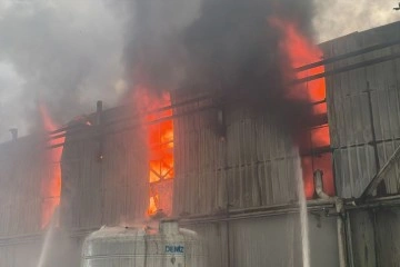 Kocaeli'nde büyük fabrika yangını
