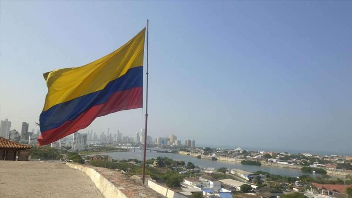 Kolombiya, Kovid-19 nedeniyle kapalı kara sınırlarının süresini 1 Haziran'a kadar uzattı