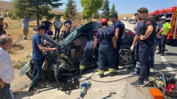 Konya'da cenaze dönüşü feci kaza: 2 ölü, 2 yaralı