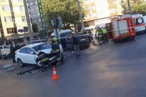 Konya'da otomobiller çarpıştı: 1 ölü, 2 yaralı