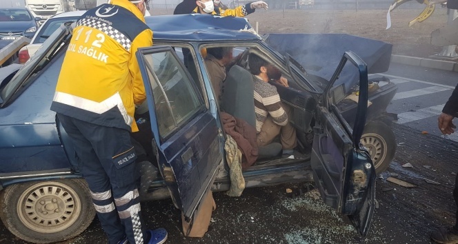 Konya'da sisli hava kazaya sebep oldu: 4 yaralı