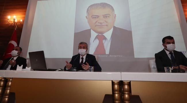 Koronavirüsünden vefat eden Hasan Türk, Şahinbey Belediyesi meclis toplantısında anıldı