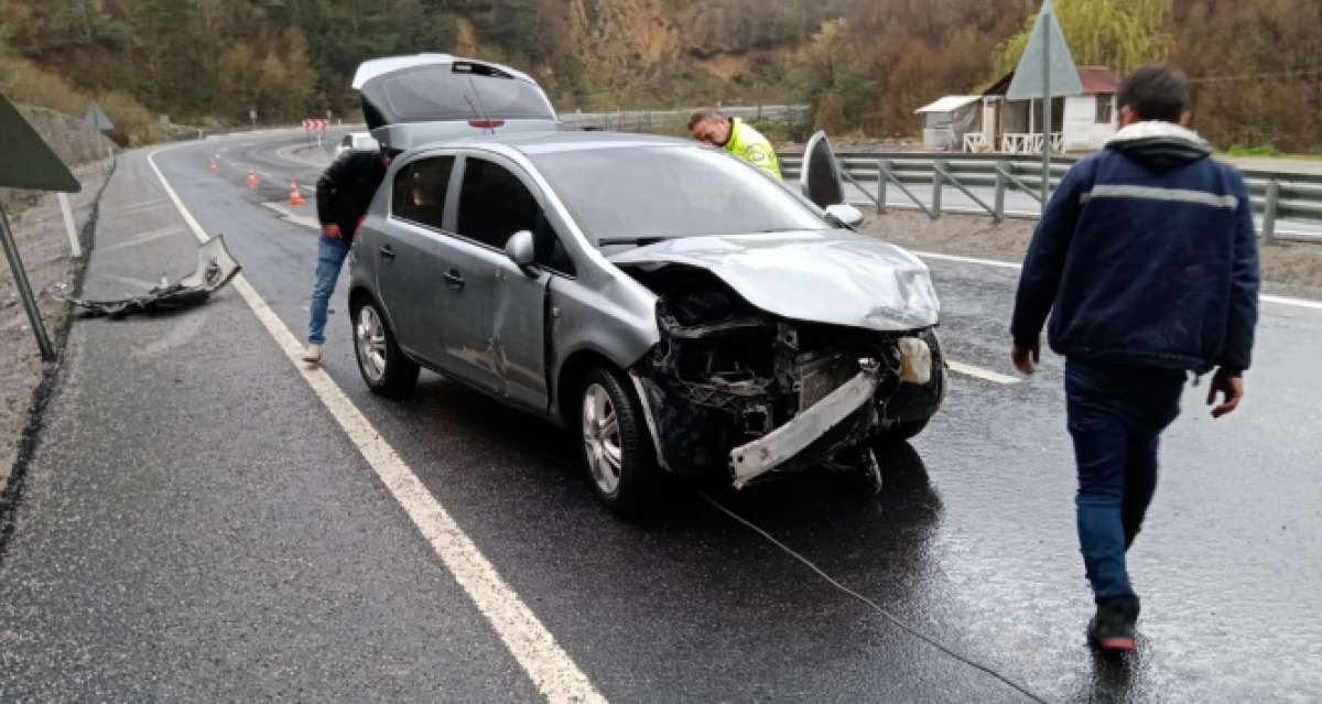 Kozlu'da trafik kazası:2 yaralı
