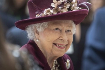 Kraliçe II. Elizabeth’e en az 2 hafta dinlenme önerisi