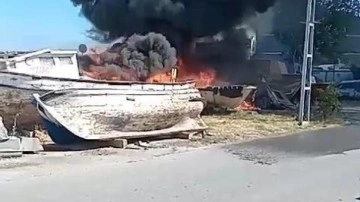 Küçükçekmece'de yangın: 5 tekne kullanılamaz hale geldi
