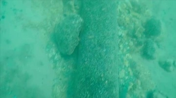 Kurbağa adamlar, Van Gölü'nün derinliklerinde eski dönemlere ait boru sistemi buldu